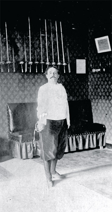 The last known photograph of Alfred Jarry, 1906.