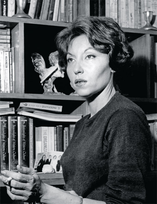 Clarice Lispector on Christmas Eve, 1960.