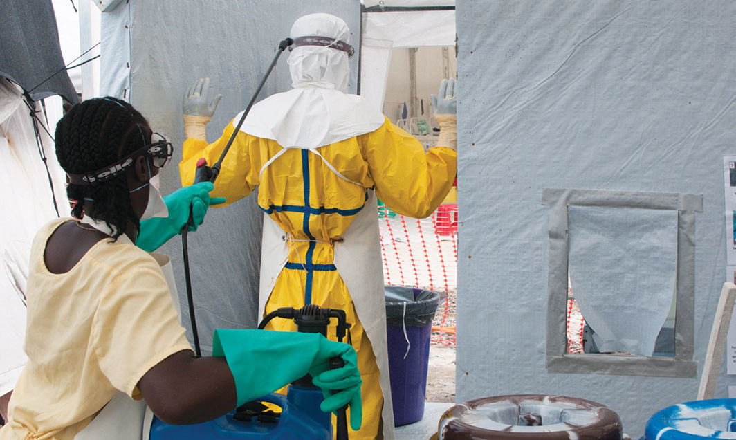 Ebola treatment unit run by Doctors Without Borders, Monrovia, Liberia, December 2014. UNMEER/Simon Ruf/flickr