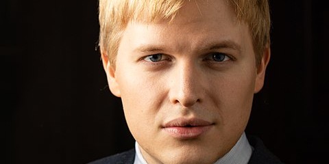 Ronan Farrow