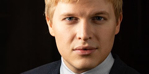 Ronan Farrow