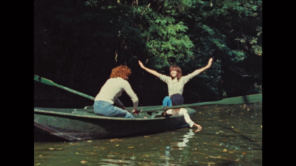 Jacques Rivette, Céline and Julie Go Boating, 1974. Julie (Dominique Labourier), Madlyn (Nathalie Asnar), Céline (Juliet Berto).