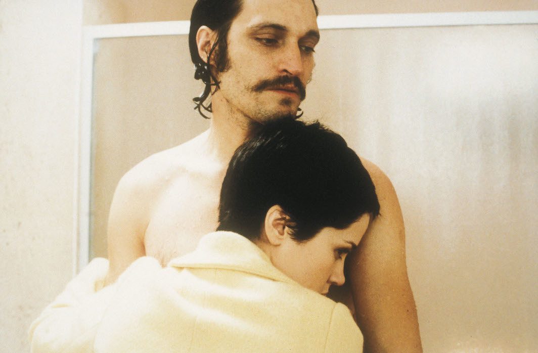 Claire Denis, Trouble Every Day, 2001. Shane and June Brown (Vincent Gallo and Tricia Vessey).