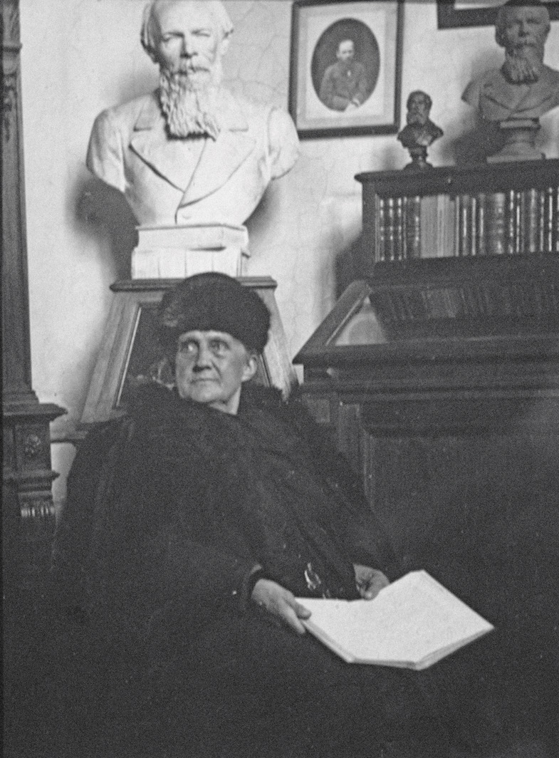 *Anna Grigoryevna Dostyevskaya in the Dostoyevsky Room of the Historical Museum of Moscow, 1916.* The Collection of State Central Literary Museum, Moscow. 